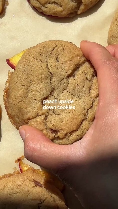 Peach upside down cake turned cookie form – yes, you read that right. ... | peach cobbler recipes | TikTok Peaches Cookies, Vegan Peach Cobbler, Caramelized Peaches, Peach Upside Down Cake, Peach Cookies, Strawberry Cobbler, Vegan Cinnamon Rolls, Vegan Cookies Recipes, Peach Cobbler Recipe