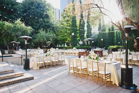 Uniquely Urban: 9 Wedding Venues in Los Angeles' Electric Downtown // Cafe Pinot Los Angeles Wedding Venues, Wedding Venues California, Gold Chairs, La Wedding Venues, California Outdoor, Wedding Venue Los Angeles, Southern California Wedding Venues, California Wedding Venues, Wedding Venue Decorations