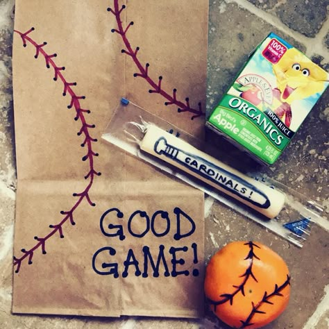 Tball Snack Ideas, Tball Snacks, Baseball Game Snacks, Kids Sports Snacks, Tball Coach, Baseball Treats, Soccer Snacks, Baseball Snacks, Team Mom Baseball