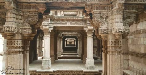 Adalaj ni vav stunning example of indo-islamic fusion architecture work. It was built by the Hindu queen Rani Roopba with help from neighbouring Muslim ruler King Mehmud Begad. #prathmeshphotography #gujarattourism #architecture #history #gujarat Fusion Architecture, Architecture Work, Architecture History, The Hindu, Islamic Architecture, Work It, Ruler, Tourism, Travel Photography