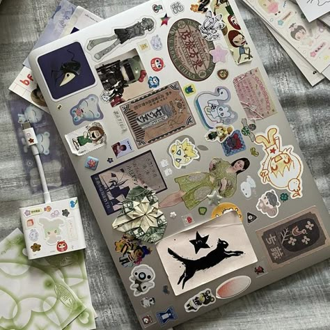 Small Shoe Storage, Laptop Decoration, 壁紙 かわいい, Laptop Case, Bits And Bobs, Case Stickers, Shoe Storage, Your Shoes, Laptop Stickers