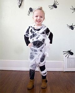 Last minute Halloween Costumes! Best Toddler Costumes, Cute Toddler Costumes, Unique Toddler Halloween Costumes, Easy Homemade Halloween Costumes, Diy Costumes Kids Boys, Creative Halloween Costumes Diy, Quick Halloween Costumes, Diy Costumes Kids, Diy Halloween Costumes For Kids