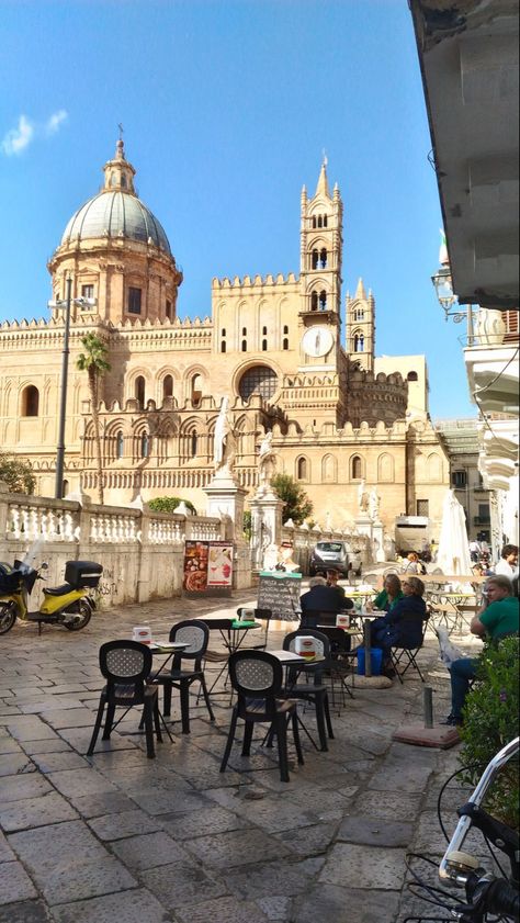 Palermo Italy Sicily, Palermo Aesthetic, Italy Locations, Italy Palermo, Sicilian Summer, Sicily Travel, Italy Beaches, Palermo Italy, Italian Aesthetic