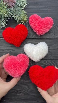 Easy Pom Pom Heart Amazing Craft Ideas with Wool Valentine's Day Craft Yarn Keychain, Basement Craft Room, Pompom Yarn, Pom Pom Heart, Easy Pom Pom, Valentine Event, Room Decor Storage, Valentines Art For Kids, Yarn Crafts For Kids