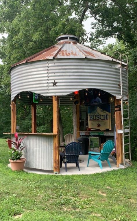 Old Silo Gazebo, Silo Patio Outdoor Living, Fire Pit Shelter Outdoor Areas, Corn Silo Gazebo, Barndo Pool House, Grain Bin Hot Tub, Grainery Gazebo, Grain Bin Bar Ideas, Silo Outdoor Kitchen