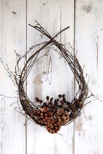 Julkransar Diy, Takken Decor, Dekoratívne Vence, Twig Crafts, Twig Art, Natural Wreath, Christmas Preparation, Deco Nature, Twig Wreath