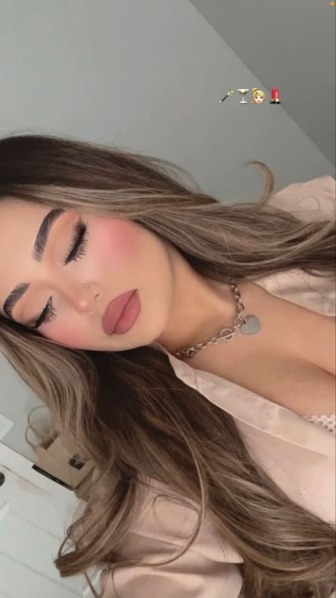 Glam Makeup Look, Cute Makeup Looks, Glowing Makeup, Glamour Makeup, Hair Inspo Color, Double Take, Light Hair, Glam Makeup, Pretty Makeup