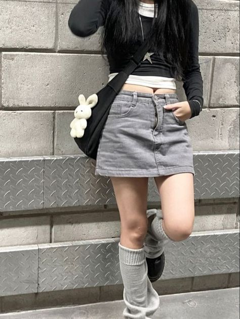 Kinghua Womens Mini Jean Cargo Skirt Tank Top Scoop Neck Women's Square Neck Long Sleeve Ribbed Slim Fitted Casual Basic Crop Top Jean Cargo Skirt, Grey Mini Skirt Outfit, Cargo Skirt Outfit, Basic Crop Top, Square Neck Long Sleeve, Miniskirt Outfits, Grey Outfit, Cargo Skirt, Skirt Fits