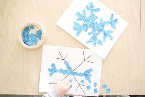 Paper Snowflake Craft, Toddler Paper Crafts, Snowflakes For Kids, Snowflakes Art, Snowflake Craft, Paper Snowflake, Paper Snowflakes, Crafts With Pictures, Torn Paper