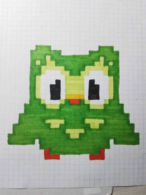 Duolingo Perler Beads, Crochet Duolingo, Duolingo Crochet, Duolingo Drawing, Duolingo Owl, Duo Lingo, Ideas Portadas, Melty Bead Patterns, Graph Paper Drawings