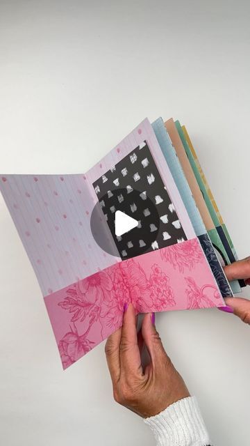 How To Make A Folder With Paper, How To Make Folders Out Of Paper, How To Make Booklets Ideas, How To Make A Folder, Paper Folders Ideas, Accordian Books Diy, How To Make Paper Book, How To Make A Paper Book, How To Make A Book Out Of Paper