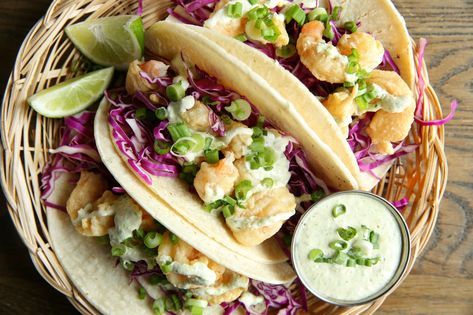 Shrimp Tempura TacosDelish Best Fish Taco Recipe, Recipes Tacos, Tempura Shrimp, Shrimp Taco Recipes, Easy Taco Recipes, Seafood Dinners, Steak And Shrimp, Shrimp Tempura, Fish Tacos Recipe