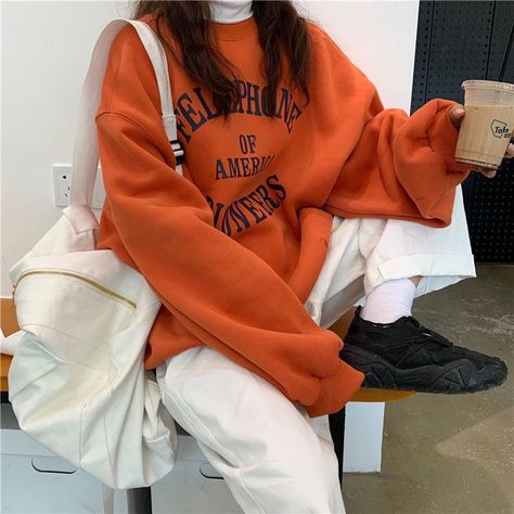 Orange Aesthetic Outfits, Turtleneck Outfits, Orange Sweatshirt, Korean Fits, Outfit Korean Style, Turtleneck Outfit, Orange Fits, Outfit Korean, Hoodie Aesthetic