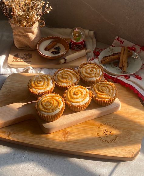 Mini cheesecake de rol de canela - Camille Little Cookie Mini Pays, Mini Cheesecakes, Mini Cheesecake, Baking Recipes, Cheesecake, Pastel, Baking, Cake, Canela