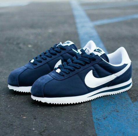 Navy Blue Cortez Navy Blue Shoes Outfit, Nike Cortezes, Nike Cortez Blue, Cortez Nike, Nike Cortez Women, Nike Cortez Shoes, Royal Blue Sneakers, Cortez Shoes, Nike Shoes Blue