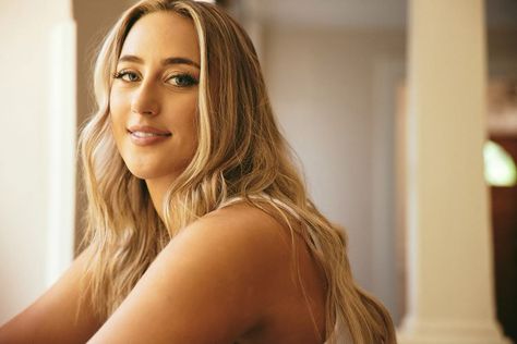 Ashley Cooke on Debut Album After 'Crazy' Year: 'You Feel Like Yourself, but in Fancier Clothes' (Exclusive) Ashley Cooke, Cheryl Burke, Shot In The Dark, Bachelor Nation, Shannen Doherty, Alex Ross, Country Singer, Amazon Prime Day, Entertainment Music