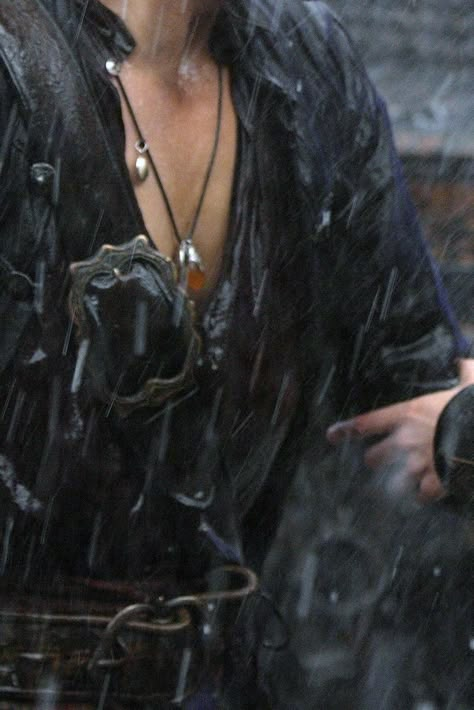 Pirate Guy Aesthetic, Vintage Pirate Aesthetic, Dark Pirate Aesthetic Male, Pirate Captain Aesthetic Male, Pirate Man Aesthetic, Pirate Boy Aesthetic, Blonde Pirate Male, Male Pirate Aesthetic, Modern Pirate Aesthetic