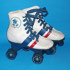 I had these. My Smurf skates. But they didn't have stripes over the foot White Roller Skates, Roller Derby Skates, Derby Skates, Roller Skates Vintage, 80s Nostalgia, Burton Snowboards, Skateboard Art, Kitesurfing, Roller Derby