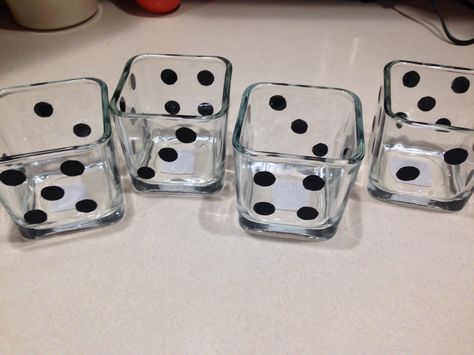 Casino Favors Ideas, Casino Party Menu Ideas, Playing Card Themed Party Ideas, Dice Party Decorations, Bunco Centerpieces, Cricut Casino Decorations, Diy Casino Party Decorations, Dollar Tree Casino Decorations, Casino Night Party Favors