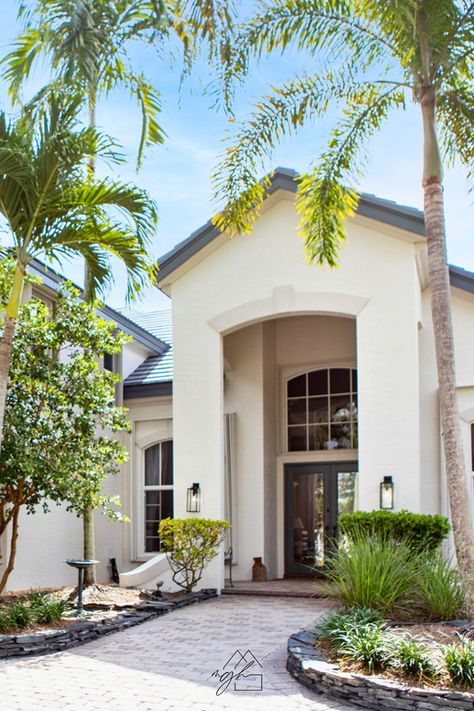 A design inspired by contemporary charm, the Mudrick exterior concept at Binks Estates embraces clean lines, bold contrasts, and a palette that radiates confidence. It's not just a house—it's a lifestyle. Real Estate Interior Design, Home Real Estate, Estate Interior, Florida Homes, Florida House, Interior Design Firm, Real Estate Houses, Outdoor Ideas, Florida Home