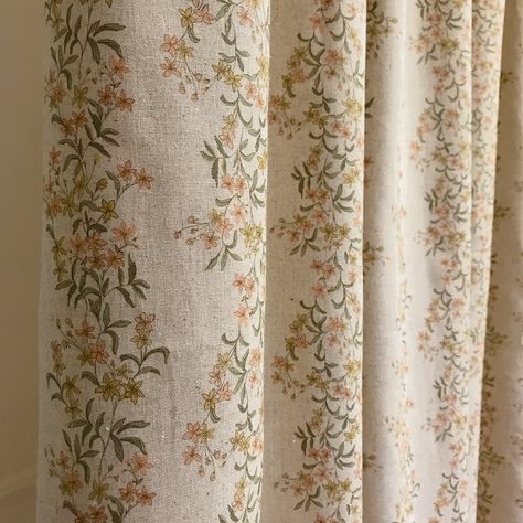 Modern Vintage Coral Mustard Floral Vertical Pattern Washed - Etsy Cream Patterned Curtains, Curtains For Beige Living Room, Modern Vintage Curtains, Cottagecore Curtains Living Room, Cute Bedroom Curtains, English Cottage Curtains, Cottage Core Curtains, Vintage Curtains Living Room, Cottage Style Curtains