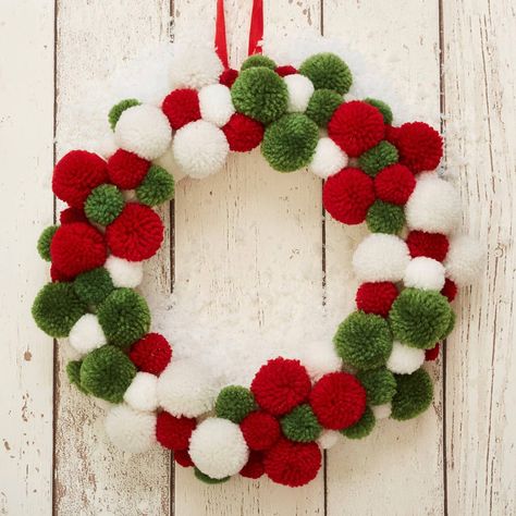 Christmas Pom Pom Wreath, Christmas Pom Pom, Pom Wreath, Pom Crafts, Pom Pom Wreath, Crafts For Teens To Make, Yarn Wreath, Pom Pom Crafts, Calendar Ideas