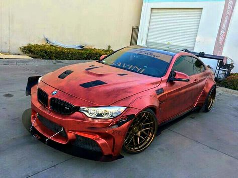 Liberty Walk BMW M4 Bmw M4 F82, Blue Car Accessories, M4 F82, F82 M4, Serie Bmw, Car Jokes, Bmw Art, Black Audi, Custom Bmw