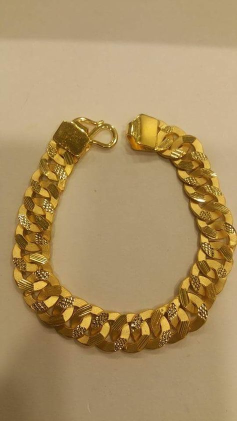 Gold Chain Jens, Gold Lucky For Men, Gold Lucky Design For Man, Gents Bracelet Gold, Gold Breslet, Man Gold Bracelet Design, Gold Price Chart, Gold Kada, Gents Bracelet