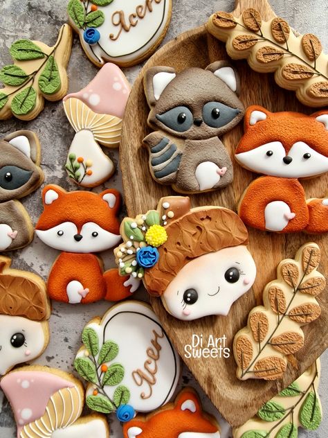 Fox Cookies Decorated, Baby Shower Biscuits, Cookie Recipes Decorating, Kate Baby, Sugar Dough, Cookie Connection, Iced Sugar Cookies, Thanksgiving Cookies, Cookie Time