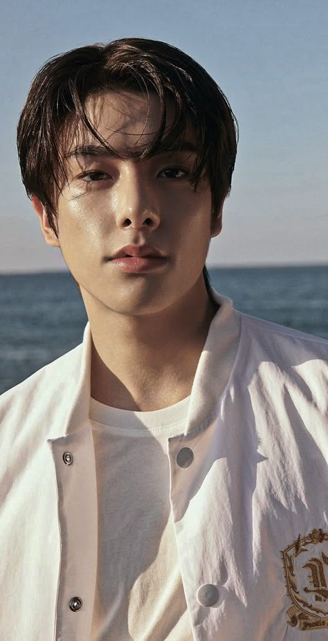 Jake Wallpaper, Jake Enhypen, Kpop Guys, Asian Boys, Boyfriend Pictures, K Idols, Future Husband, Boyfriend Material, Jay