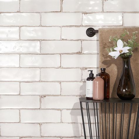 Designing with White Subway Tile - Tileist by Tilebar Backsplash Wall, Tiles For Wall, Polish Ceramics, Ceramic Subway Tile, Ivy Hill Tile, Merola Tile, Subway Tile Backsplash, White Subway Tile, Ceramic Wall Tiles