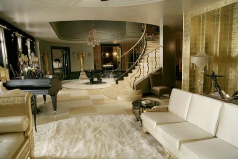 Glamorous and Roaring: The Great Gatsby Inspired Decor | Savannah Collections Blog Gatsby Home Decor, Gatsby Interior, Great Gatsby Interior Design, Gatsby Interior Design, Millionaire Homes, Dallas Interior Design, Deco Interiors, Sitting Areas, Vintage Nostalgia