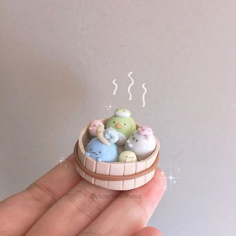 Mini Cute Things, Kawaii Pottery Ideas, Useful Clay Ideas, Cute Things To Make With Clay, Cute Polymer Clay Ideas, Clay Charms Cute, Cute Clay Crafts, Cute Polymer Clay Charms, Clay Ideas Cute