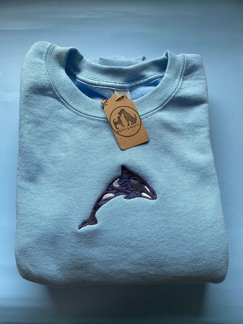 Embroidered whale sweatshirt- embroidered orca jumper for sea life lovers. perfect birthday, Christmas or just because gift for whale lovers Sea Life Clothes, Orca Sweatshirt, Ocean Clothes, Whale Sweatshirt, Embroidered Whale, Whale Illustration, Sea Clothes, Ocean Style, Save Our Oceans