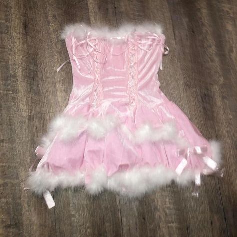 Fuzzy Hat, Pretty Pink Princess, Bubble Gum Pink, Pink Life, 2000s Fashion Outfits, Dress Up Dolls, Pink Outfits, 2000s Fashion, Tutu Dress