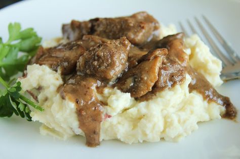 Delicious as it Looks: Beef Tips & Gravy, Oh My! Beef Tips Gravy, Low Fodmap Diet Recipes, Beef Tips And Gravy, Fodmap Diet Recipes, Breakfast Low Carb, Beef Tips, Low Fodmap Diet, Low Fodmap Recipes, Stew Meat