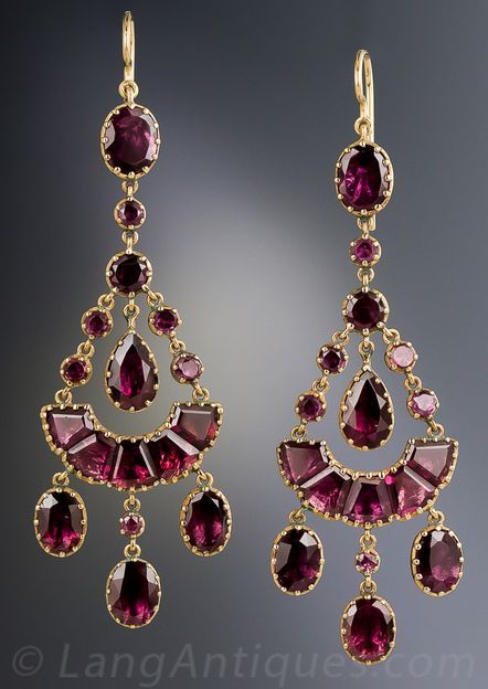 Antique Chandelier Garnet Earrings, Simply stunning, early-Victorian (maybe Georgian), almost 2 1/2 inches long drop earrings glistening with a multiplicity of multi-shaped, rich raspberry colored garnets, lovingly hand crafted and backed in 14K yellow gold. Rare, ravishing and romantic. 2 3/8 inches long and ust over 7/8 inch at the widest points. The earwires were added at a later date.: Gaun Abad Pertengahan, Bijoux Art Nouveau, Georgian Jewelry, Antique Chandelier, Long Drop Earrings, Garnet Jewelry, Garnet Earrings, Victorian Jewelry, Jewelry Wedding