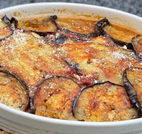 California Rolls, Spinach Bake, Eggplant Lasagna, Eggplant Dishes, Baked Eggplant, Eggplant Recipes, Spinach And Cheese, Easy Baking Recipes, Tasty Dishes