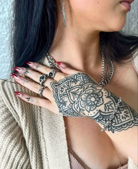 Sleeve To Hand Tattoos For Women, Hand Tattoos For Women American Traditional, Henna Inspired Tattoo Sleeve, Ornate Hand Tattoo, Spiritual Hand Tattoos For Women, Hand Cuff Tattoo, Mandala Hand Tattoo For Women, Full Hand Tattoos For Women Unique, Mandala Tattoo Hand