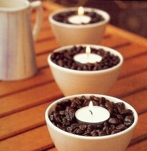 place vanilla tea light in coffee beans, makes the whole house smell good! Koti Diy, French Vanilla Coffee, Coffee Candle, Vanilla Coffee, House Smell, Diy Coffee, Garden Parties, Cool Ideas, French Vanilla