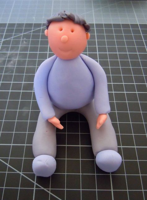 Over the last year or so, I have had the pleasure of being able to make more and more fondant figures, either for practice or for specific... Fondant Man, Icing For Cakes, Figure Tutorial, Fondant People, Fondant Tips, Fondant Figures Tutorial, Cake Techniques, How To Make Icing, Cake Tips