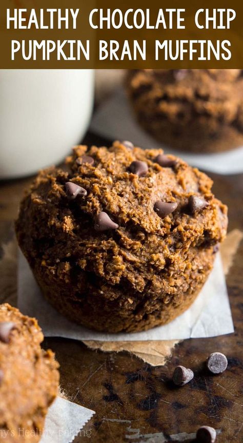 Healthy Chocolate Chip Pumpkin Bran Muffins – this clean eating breakfast recipe has the same flavors as pumpkin pie! SO good & just 115 calories! ♡ clean eating pumpkin bran muffins. easy no sugar pumpkin bran muffins. Pumpkin Bran Muffins Healthy, All Bran Recipes, Bran Pumpkin Muffins, Pumpkin Bran Muffins, Healthy Pumpkin Chocolate Chip Muffins, Bran Muffins Healthy, Healthy Pumpkin Dessert, Healthier Breakfast, Bran Muffin Recipes