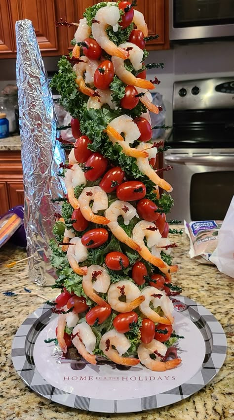 Shrimp Tree Christmas, Christmas Tree Shrimp Appetizer, Christmas Prawns Platter, Christmas Charcuterie Island, Shrimp Tree Appetizer, Shrimp Christmas Tree, Shrimp Charcuterie Board, Shrimp Tree, Christmas Shrimp