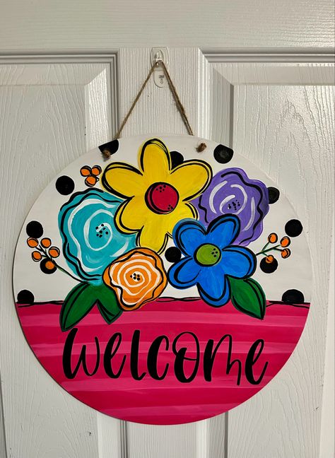 Welcome Art Design, Diy Entrance Decor, Lazy Susan Crafts, Round Mdf Board Painting Ideas, Welcome Sign Front Door Diy Ideas, Welcome Painting, Spring Door Decoration, Door Signs Diy, Diy Wall Art Decor