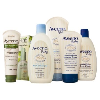 aveeno products Baby Skin Care Products, Baby Giveaways, Aveeno Baby, Baby Toiletries, Baby Bath Time, Moisturizing Body Lotion, Baby List, Baby Skin Care, Moisturizer With Spf