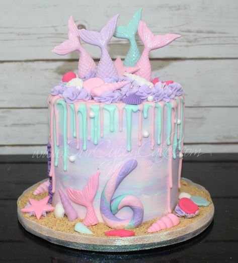 Pink, purple and teal mermaid drip cake Girls 6th Birthday Cake, Small Mermaid Cake, Mermaid Drip Cake, Pink Mermaid Cake, Purple Mermaid Cake, Teal And Purple Birthday Cake, Mermaid Cake Ideas, Birthday Cake Marmeid, Pink And Purple Mermaid Cake