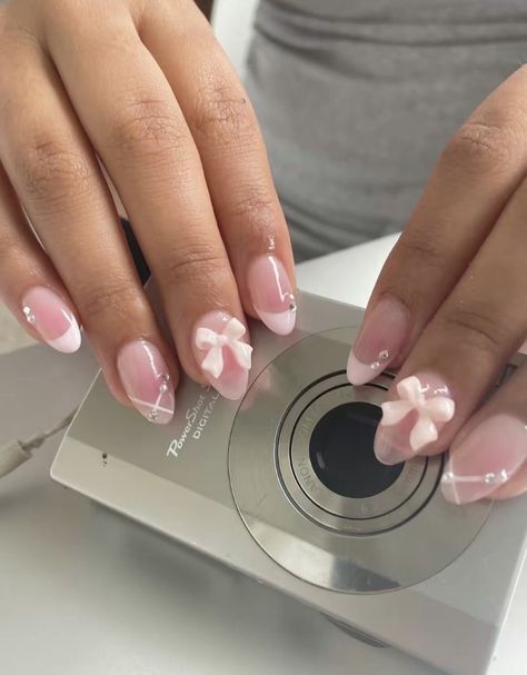 Acrylic Nails With Bow Charms, Nail Art Pink Pastel, How Nails, Korean Acrylic Nails, Ballet Core Nails, Douyin Nails Almond, Khloe Core, Korean Nails Ideas, Pink Bow Nails