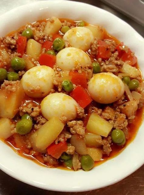 Giniling na Baboy with Quail Eggs - Mama's Guide Recipes Pork Giniling Recipe, Giniling Recipe, Pilipino Food Recipe, Phillipino Food, Lumpiang Shanghai, Easy Filipino Recipes, Ground Pork Recipes, Filipino Recipe, Empanada Recipe