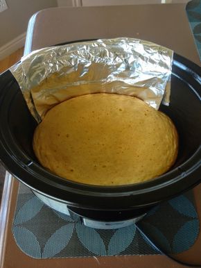 Prutpot Resepte, Crock Pot Cornbread, Crockpot Cornbread, Crockpot Sides, Crockpot Bread, Slow Cooker Fajitas, Crock Pot Bread, How To Make Cornbread, Slow Cooker Bread