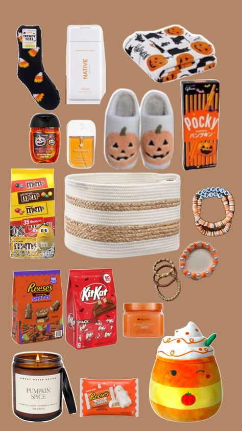 Cake Gift Basket, Soda Cake, Preppy Fall Outfits, Holiday Baskets, Halloween Kit, Beer Cake, Boo Basket, Big Sister Gifts, Preppy Fall